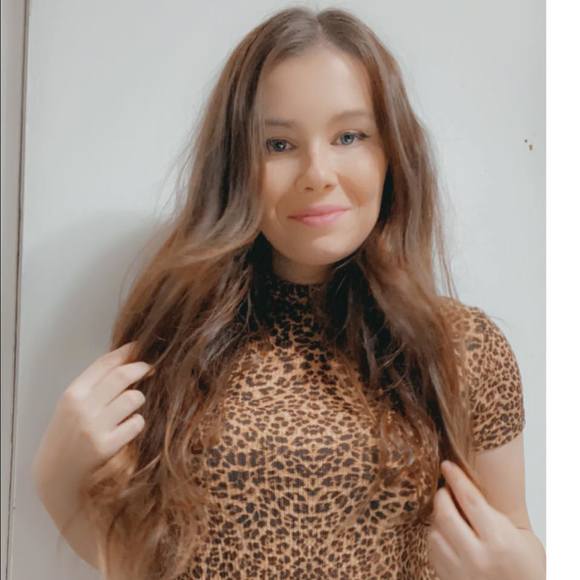 Meet your Posher, Jami - Picture 1 of 1